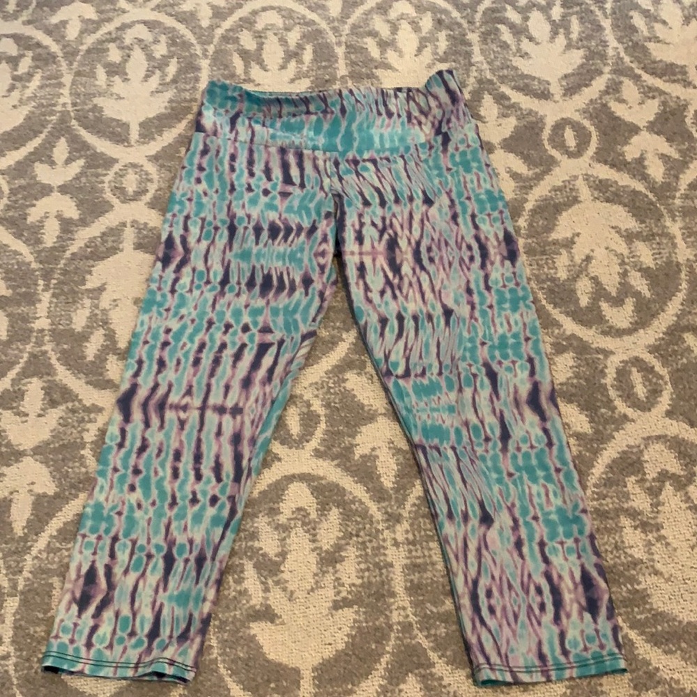 Onzie tie dye leggings